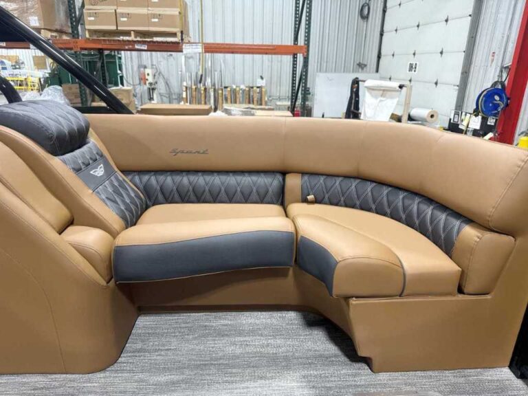 2026 Bennington 25QSRA - ESP+ - Arch - Blackout US-ETWC6895L526 [photo 11]